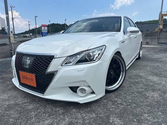 Toyota CROWN HYBRID 2013 — фото автомобиля