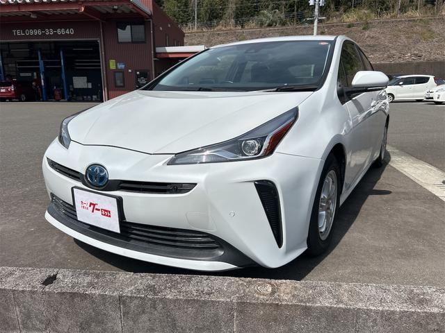 Toyota PRIUS 2021 — фото автомобиля 1