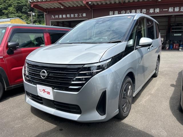Nissan SERENA 2023 — фото автомобиля 1