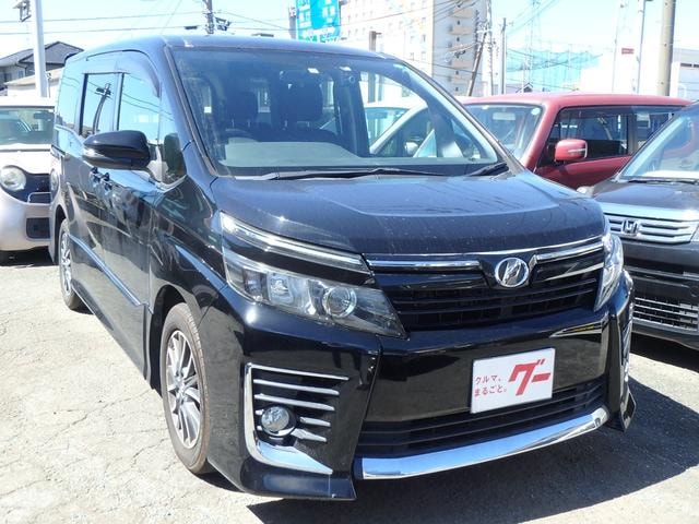 Toyota VOXY 2015 — фото автомобиля 1