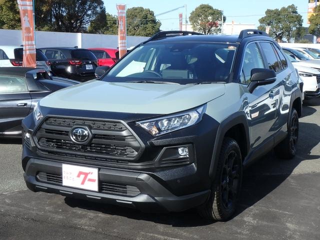 Toyota RAV4 2025 — фото автомобиля 1