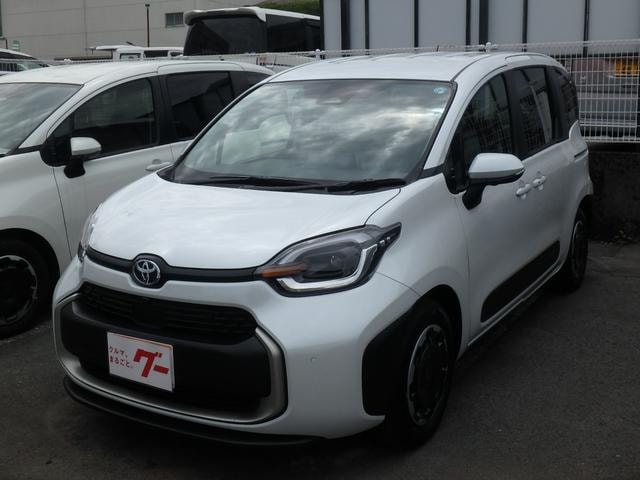 Toyota SIENTA 2026 — фото автомобиля 1