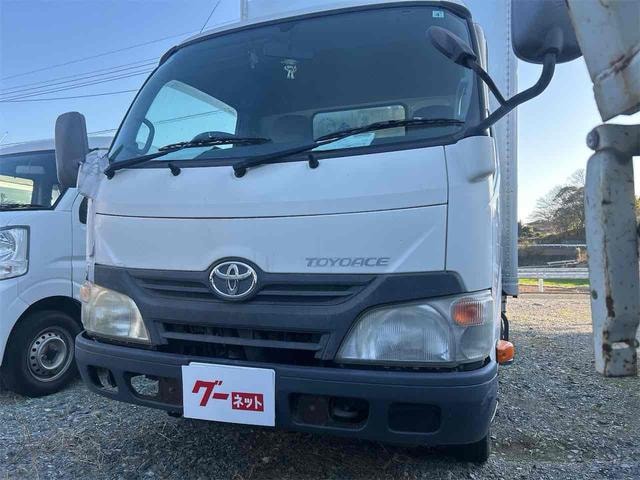 Toyota TOYOACE 2013 — фото автомобиля 1