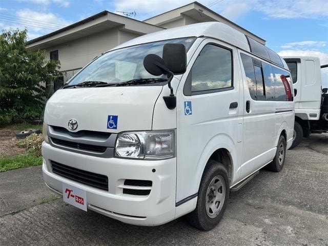 Toyota HIACE VAN 2008 — фото автомобиля 1