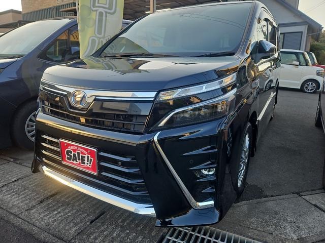 Toyota VOXY 2019 — фото автомобиля 1