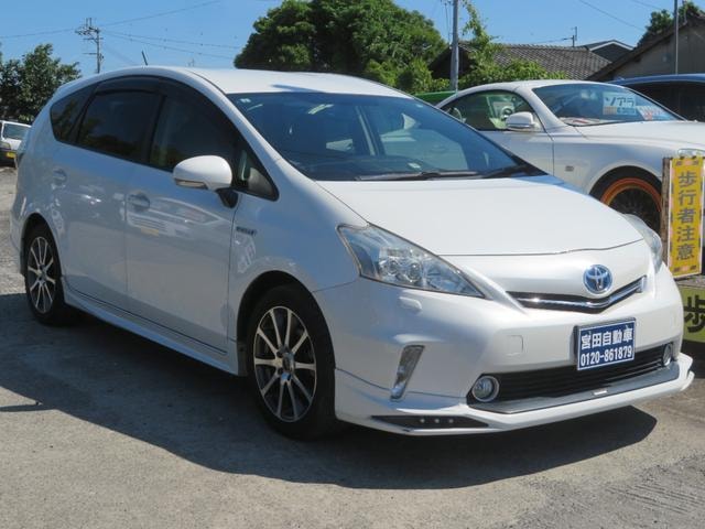 Toyota PRIUS ALPHA 2013 — фото автомобиля