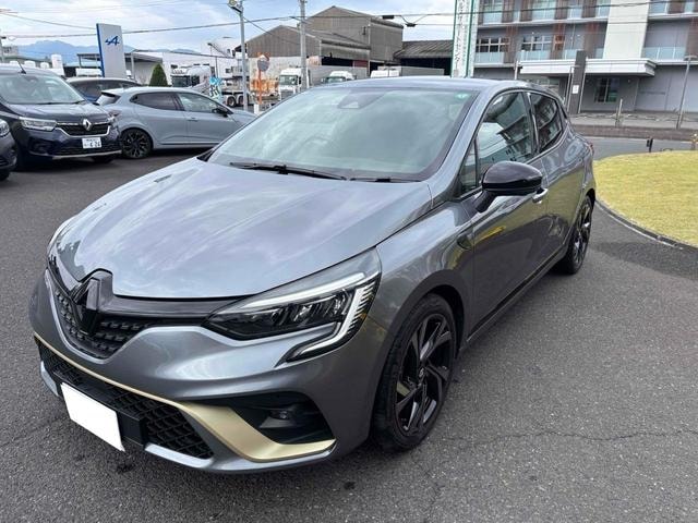 Renault LUTECIA 2024 — фото автомобиля 1