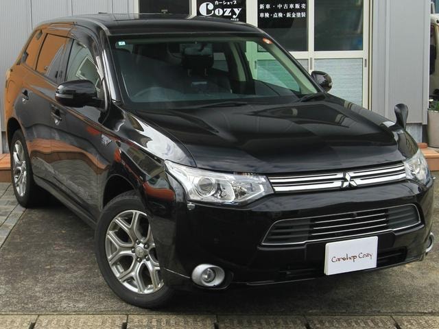 Mitsubishi OUTLANDER PHEV 2014 — фото автомобиля