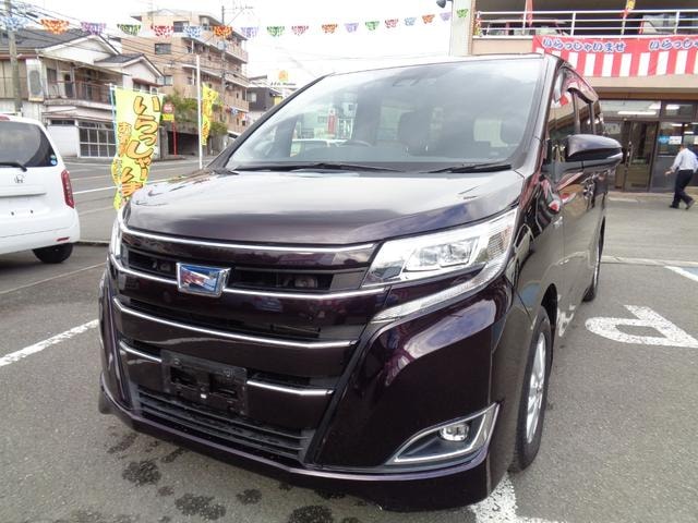 Toyota NOAH 2018 — фото автомобиля 1