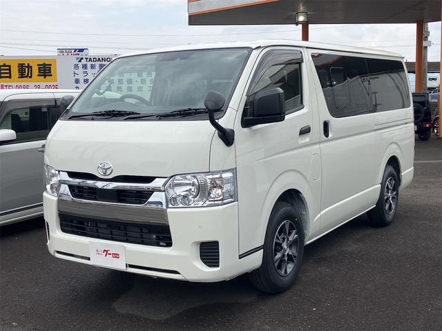 Toyota HIACE VAN 2026 — фото автомобиля 1