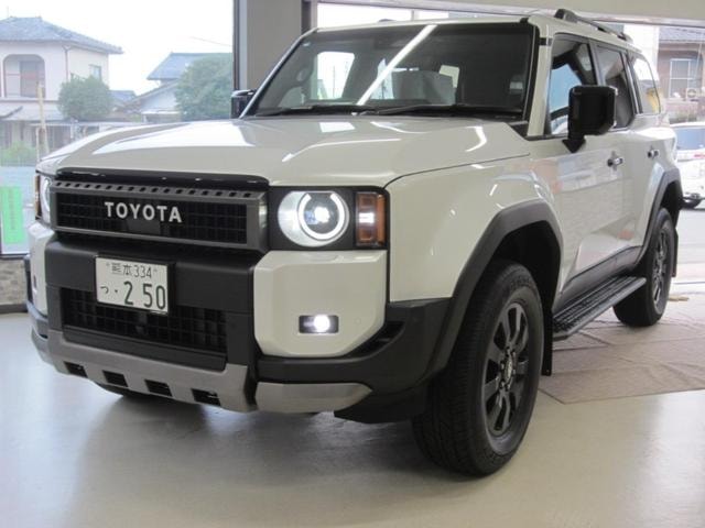 Toyota LAND CRUISER 250 2024 — фото автомобиля