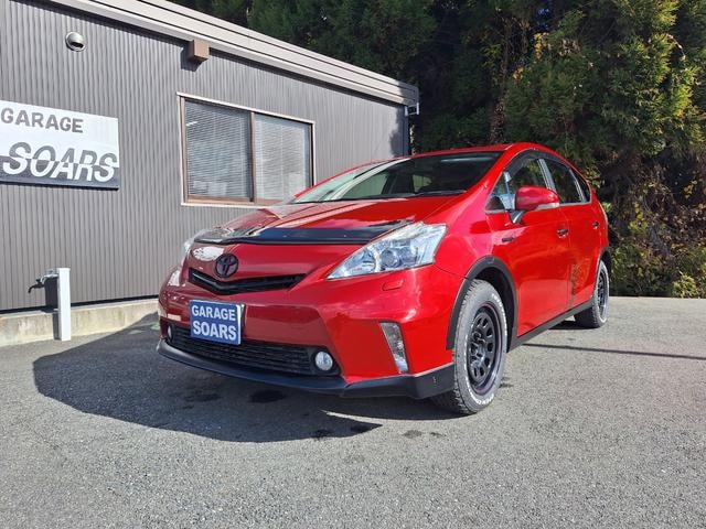 Toyota PRIUS ALPHA 2012 — фото автомобиля 1