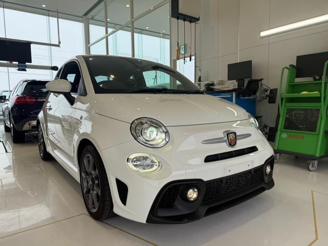 Abarth 595 2019 — фото автомобиля 1