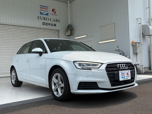 Audi A3 2019 — фото автомобиля 1