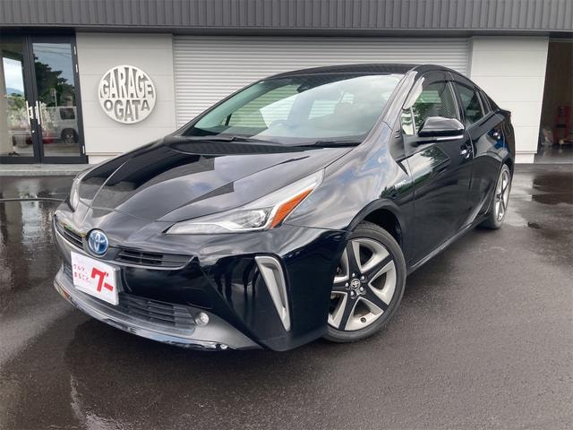 Toyota PRIUS 2019 — фото автомобиля 1