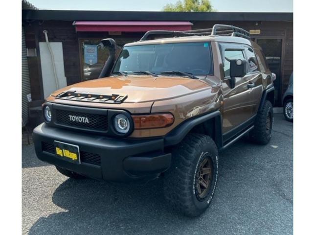 Toyota FJ CRUISER 2012 — фото автомобиля