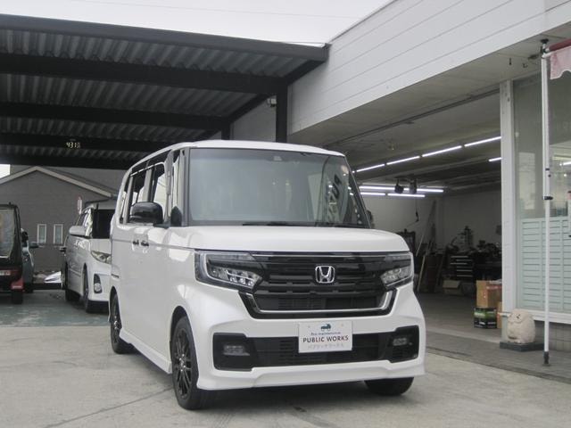 Honda N-BOX CUSTOM 2022 — фото автомобиля 1