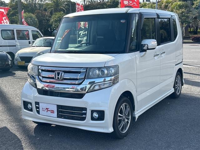 Honda N-BOX CUSTOM 2015 — фото автомобиля 1
