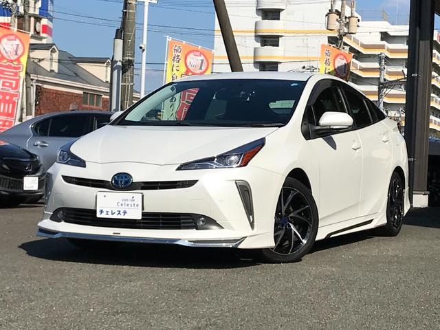 Toyota PRIUS 2021 — фото автомобиля
