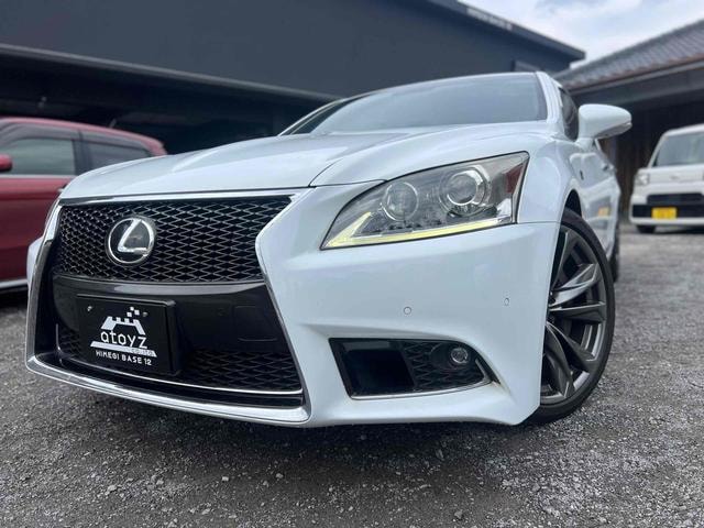 Lexus LS 2015 — фото автомобиля 1