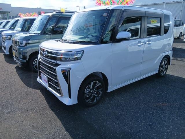 Daihatsu TANTO 2025 — фото автомобиля 1