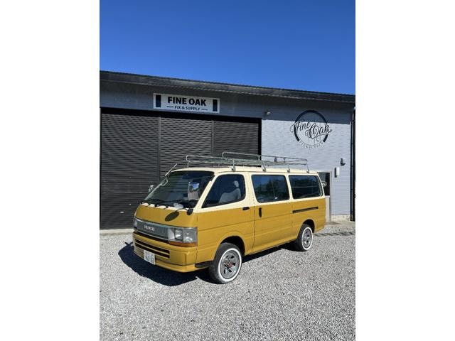Toyota HIACE VAN 1990 — фото автомобиля 1