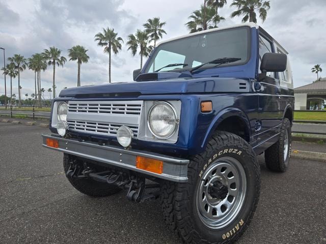 Suzuki JIMNY 1992 — фото автомобиля 1