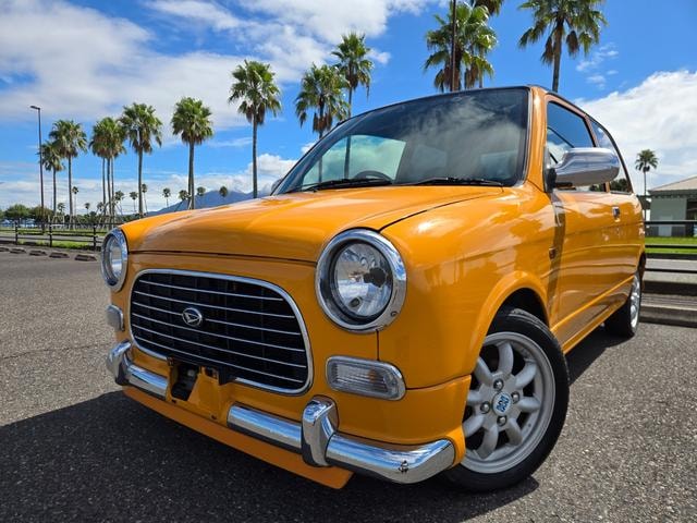 Daihatsu MIRA GINO 2000 — фото автомобиля