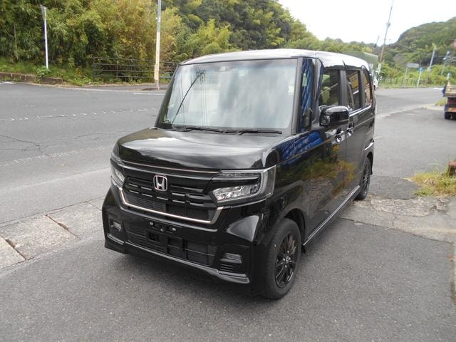 Honda N-BOX CUSTOM 2022 — фото автомобиля 1