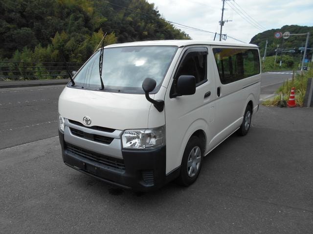 Toyota HIACE VAN 2022 — фото автомобиля 1