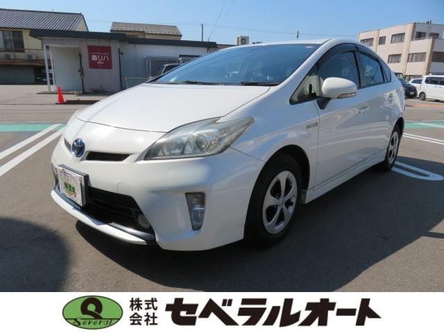 Toyota PRIUS 2013 — фото автомобиля 1