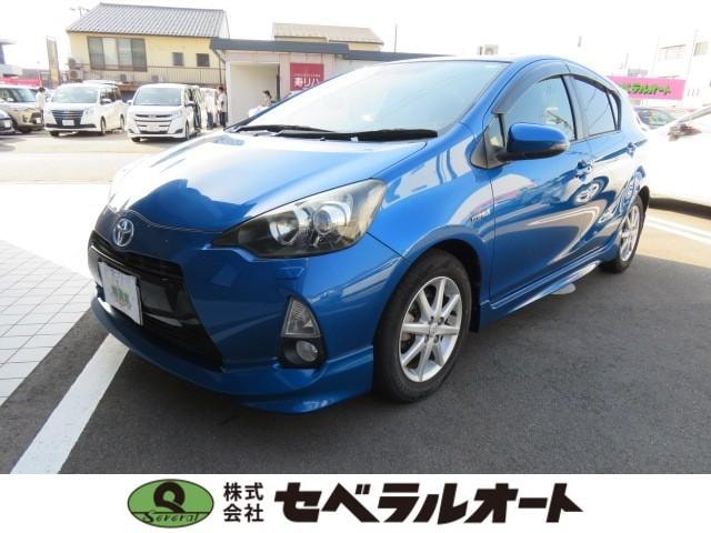 Toyota AQUA 2013 — фото автомобиля