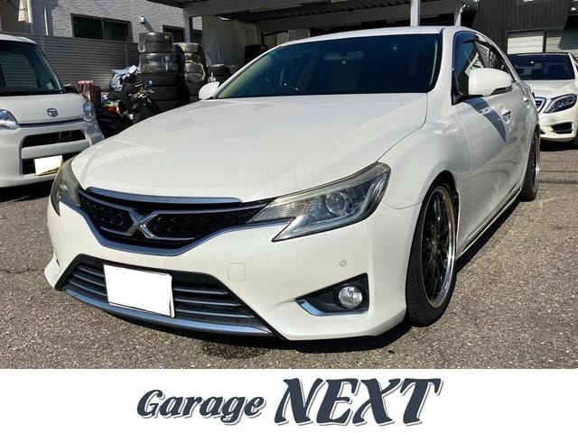 Toyota MARK X 2013 — фото автомобиля 1