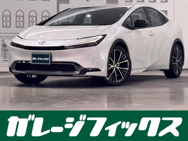 Toyota PRIUS 2024 — фото автомобиля 1