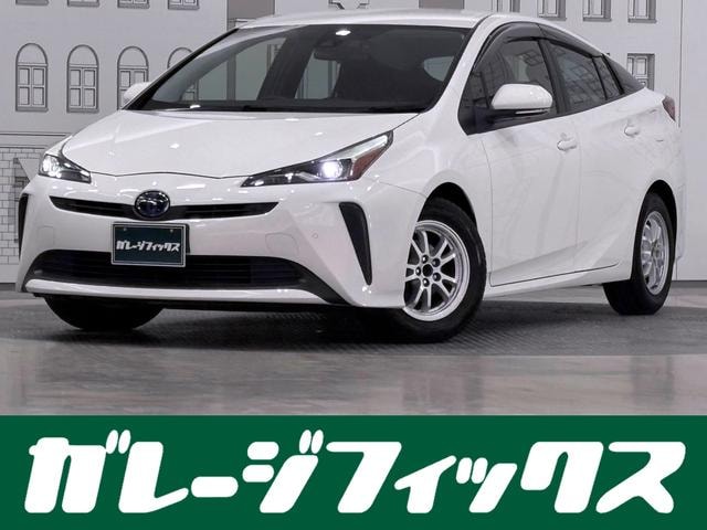 Toyota PRIUS 2021 — фото автомобиля 1