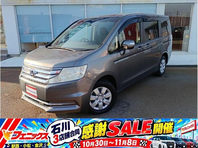 Honda STEPWAGON 2012 — фото автомобиля 1