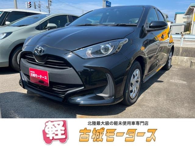 Toyota YARIS 2023 — фото автомобиля 1