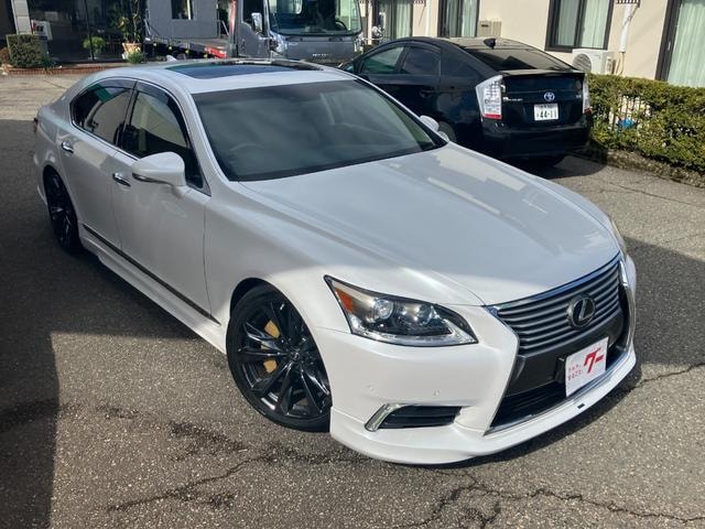 Lexus LS 2016 — фото автомобиля 1