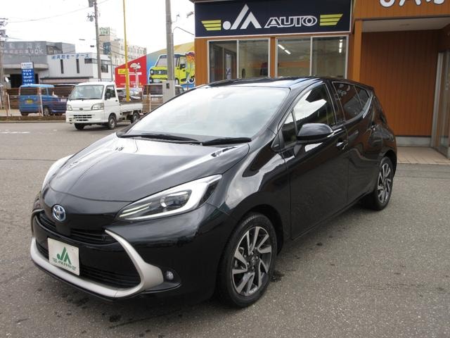 Toyota AQUA 2022 — фото автомобиля 1