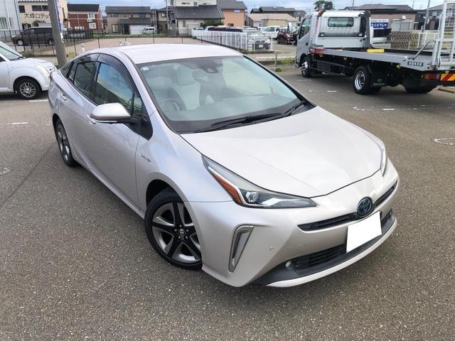 Toyota PRIUS 2019 — фото автомобиля 1