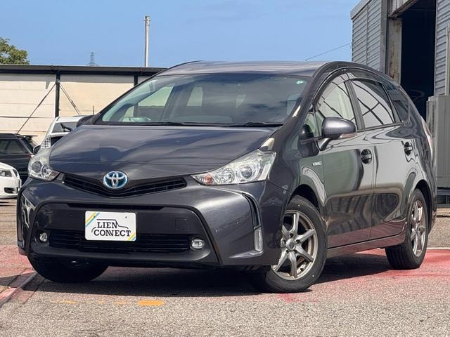 Toyota PRIUS ALPHA 2015 — фото автомобиля 1