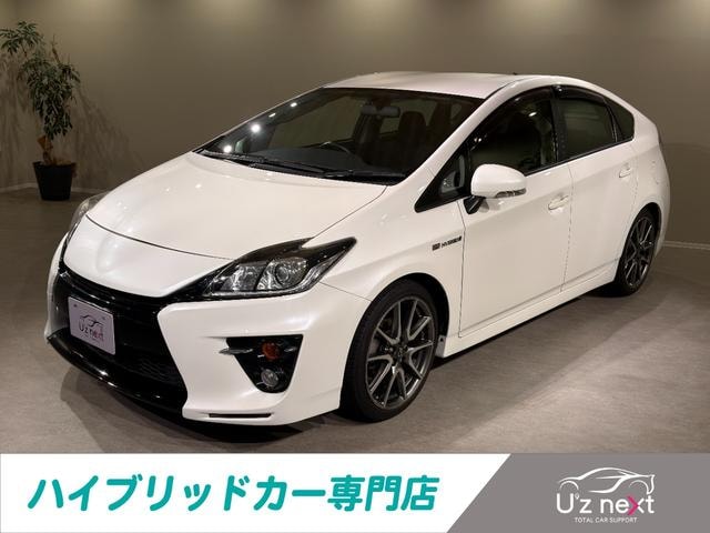 Toyota PRIUS 2014 — фото автомобиля 1