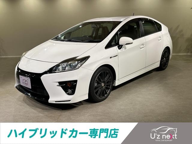 Toyota PRIUS 2015 — фото автомобиля