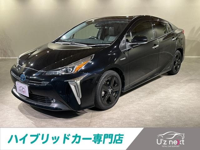 Toyota PRIUS 2019 — фото автомобиля 1