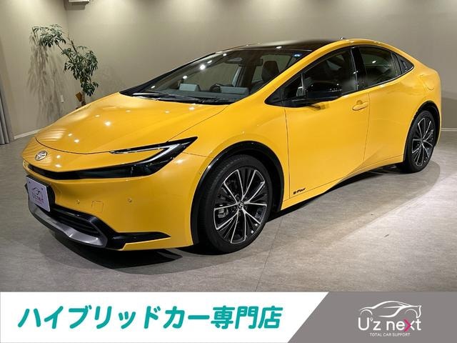 Toyota PRIUS 2023 — фото автомобиля 1