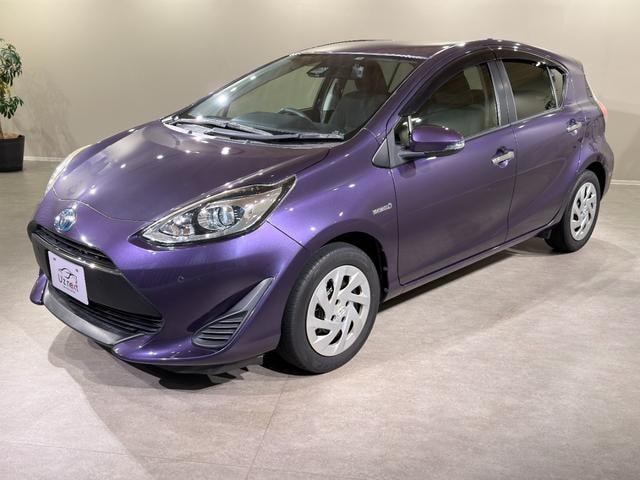 Toyota AQUA 2019 — фото автомобиля 1