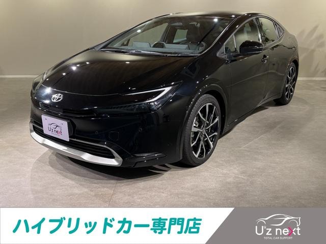 Toyota PRIUS 2023 — фото автомобиля 1