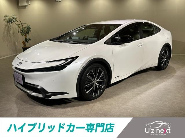 Toyota PRIUS 2023 — фото автомобиля