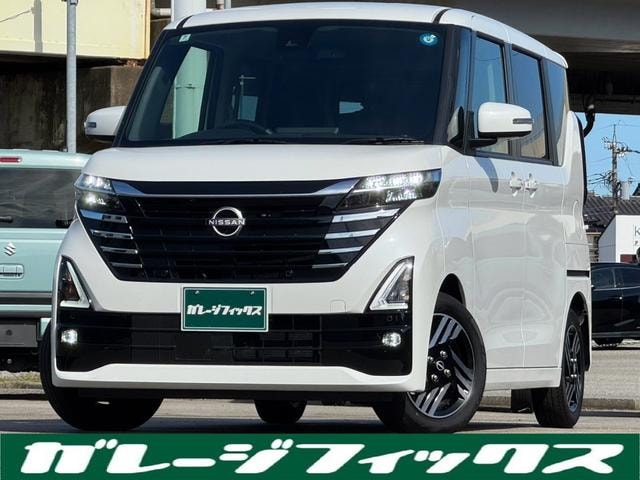 Nissan ROOX 2025 — фото автомобиля