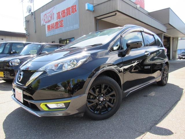 Nissan NOTE 2018 — фото автомобиля 1